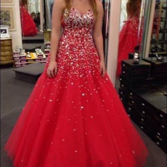 Beautiful. Only worn 1 hour. - Picture 4 of 5